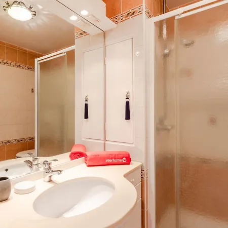Apartment Studio Le Hoc-2 By Interhome